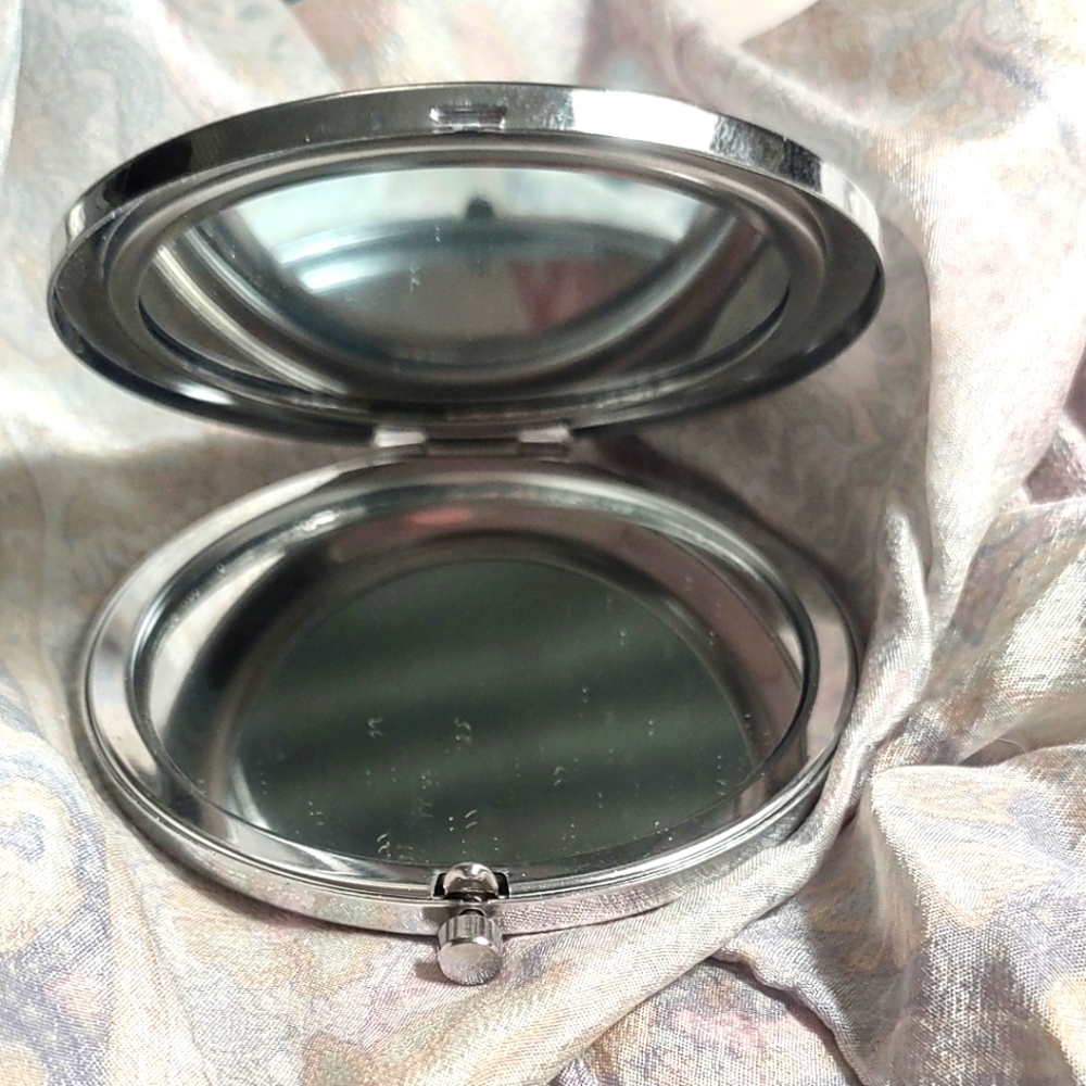 18th Century Style Vintage Compact Mirror Embellished - Picture 10 of 17